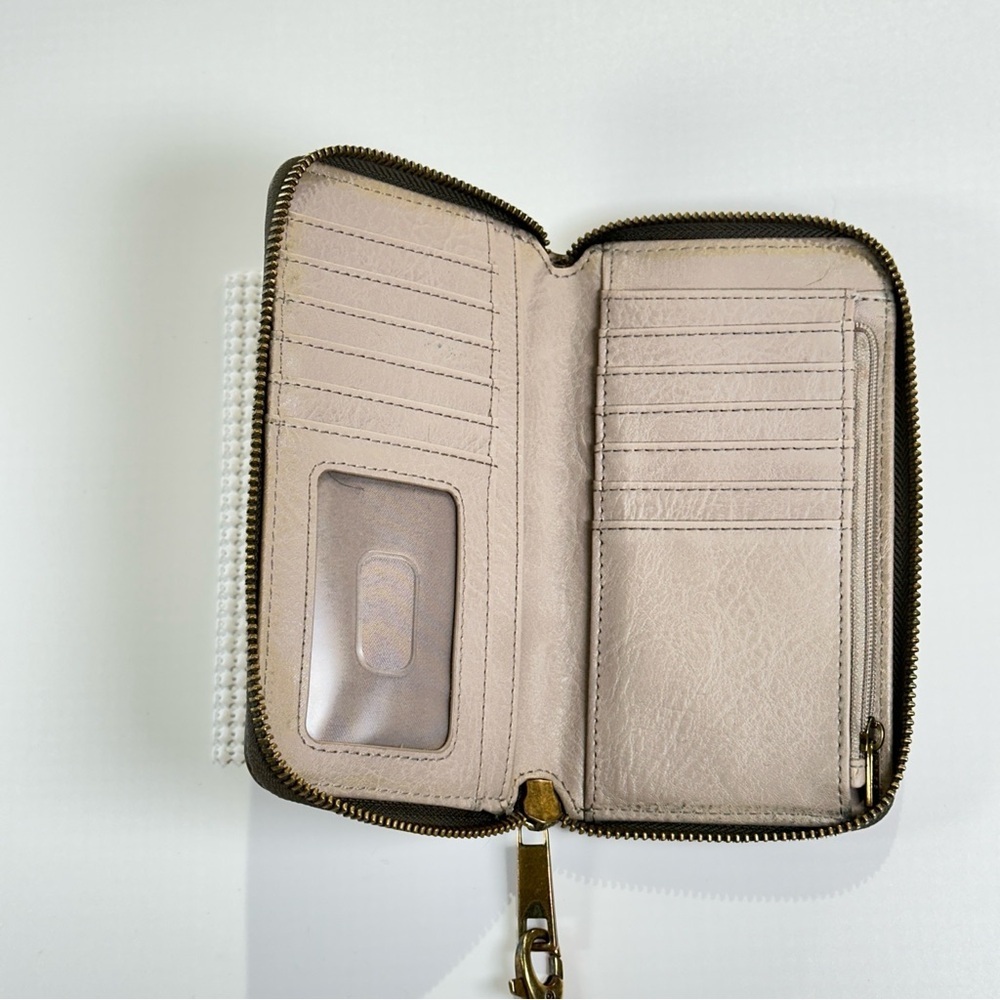 Fossil Wristlet Wallet Zip Around Leather Beige - Picture 6 of 13